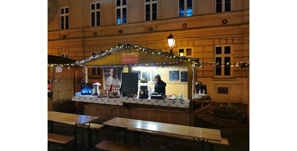 Jano Karácsonyi faház